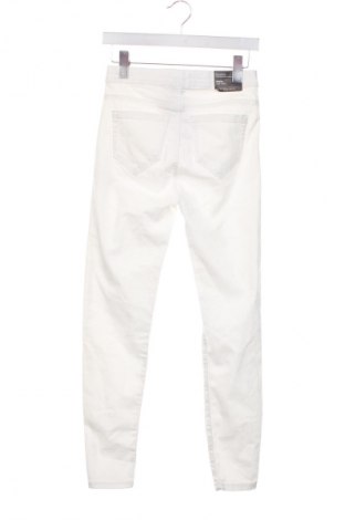 Γυναικείο παντελόνι Bershka, Μέγεθος M, Χρώμα Εκρού, Τιμή 19,99 €