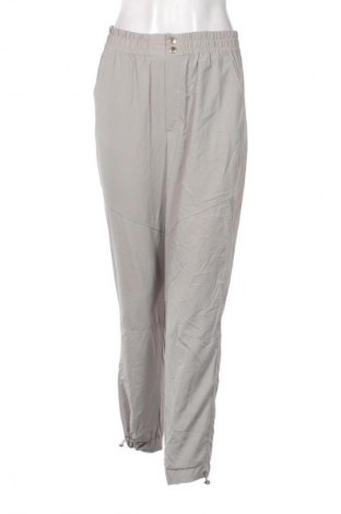 Damenhose Bershka, Größe L, Farbe Grau, Preis € 14,77