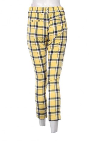 Damenhose Bershka, Größe S, Farbe Mehrfarbig, Preis 14,83 €