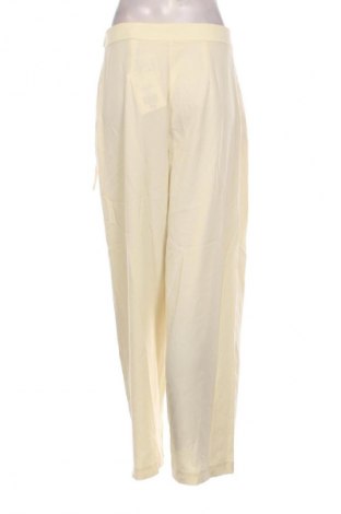 Damenhose Bershka, Größe M, Farbe Gelb, Preis 37,99 €