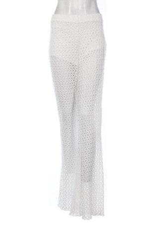 Damenhose Bershka, Größe XL, Farbe Weiß, Preis € 21,99