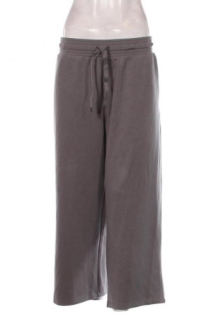 Дамски панталон Christian Berg, Размер XXL, Цвят Сив, Цена 55,00 лв.