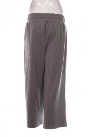 Дамски панталон Christian Berg, Размер XXL, Цвят Сив, Цена 55,00 лв.