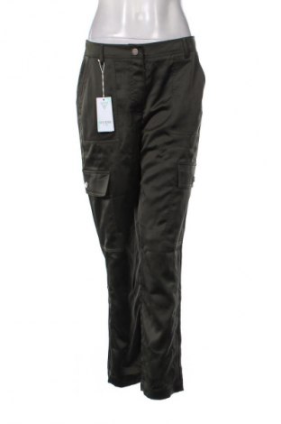 Damenhose Guess, Größe M, Farbe Grün, Preis € 117,99