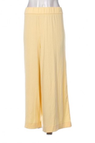 Дамски панталон Monki, Размер XL, Цвят Жълт, Цена 25,08 лв.