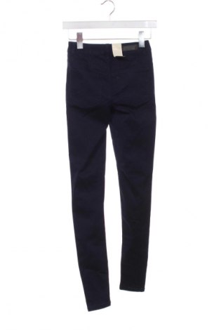 Damskie spodnie Pieces, Rozmiar XS, Kolor Niebieski, Cena 166,99 zł