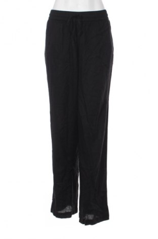 Дамски панталон Pieces, Размер M, Цвят Черен, Цена 62,99 лв.