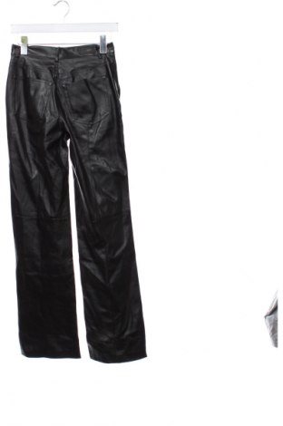 Pantaloni de femei Pull&Bear, Mărime XS, Culoare Negru, Preț 76,00 Lei