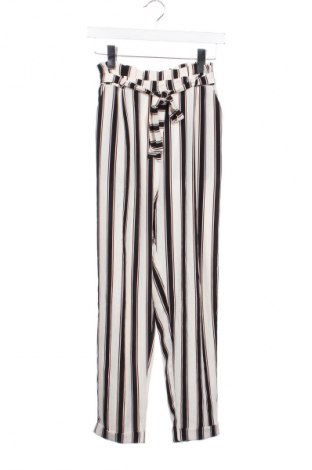 Γυναικείο παντελόνι Pull&Bear, Μέγεθος XS, Χρώμα Πολύχρωμο, Τιμή 15,00 €
