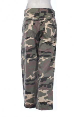 Γυναικείο παντελόνι Pull&Bear, Μέγεθος L, Χρώμα Πολύχρωμο, Τιμή 14,83 €