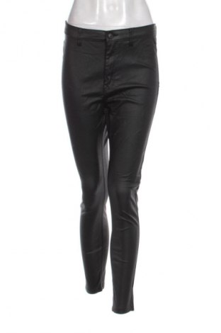 Pantaloni de femei Stradivarius, Mărime M, Culoare Negru, Preț 76,32 Lei