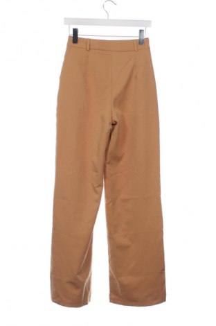Дамски панталон Trendyol, Размер XS, Цвят Бежов, Цена 93,00 лв.