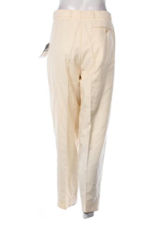Дамски панталон Unbranded, Размер M, Цвят Екрю, Цена 23,99 лв.