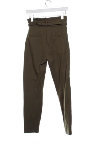 Damskie spodnie Vero Moda, Rozmiar XS, Kolor Zielony, Cena 62,92 zł