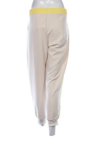 Dámske nohavice Zara, Veľkosť L, Farba Béžová, Cena  16,95 €