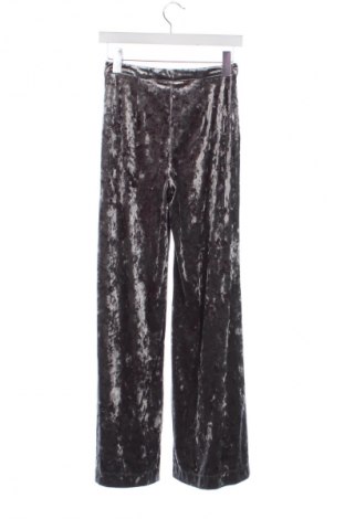 Дамски панталон Zara, Размер XS, Цвят Сив, Цена 47,31 лв.