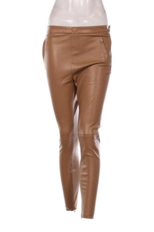 Pantaloni de femei Zara, Mărime M, Culoare Bej, Preț 174,89 Lei