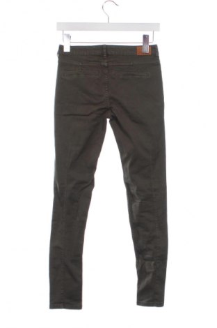 Damskie spodnie Zara, Rozmiar XS, Kolor Zielony, Cena 62,07 zł