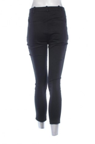 Дамски панталон Zara, Размер M, Цвят Черен, Цена 27,00 лв.