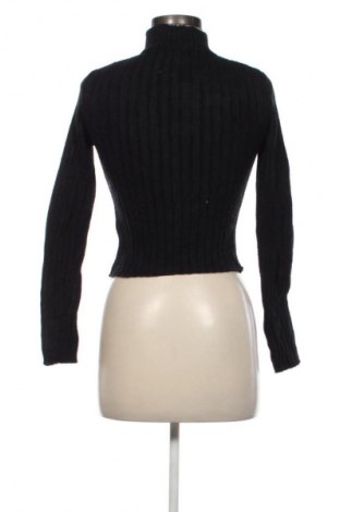 Dámský svetr Bershka, Velikost M, Barva Černá, Cena  249,00 Kč