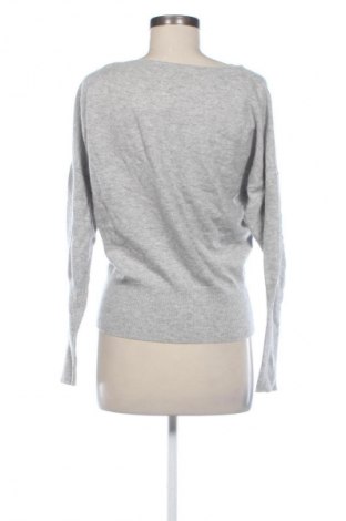 Damenpullover Guess, Größe M, Farbe Grau, Preis 104,99 €