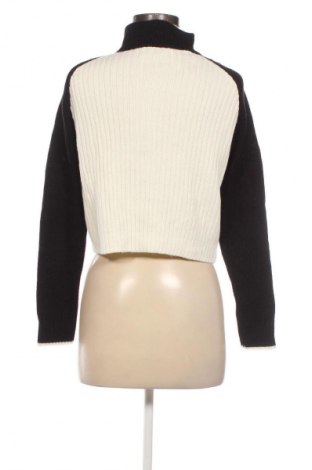 Damenpullover Trendyol, Größe M, Farbe Mehrfarbig, Preis 14,99 €