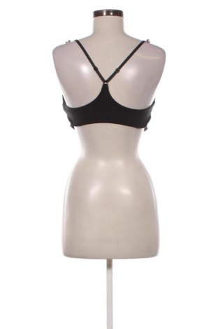 Damen Sporttop Nike, Größe M, Farbe Schwarz, Preis 46,99 €