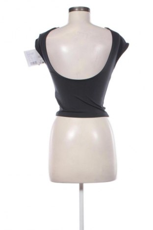 Дамски топ Even&Odd, Размер M, Цвят Сив, Цена 46,99 лв.