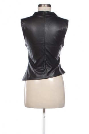 Γυναικείο τοπ Stradivarius, Μέγεθος M, Χρώμα Μαύρο, Τιμή 15,00 €