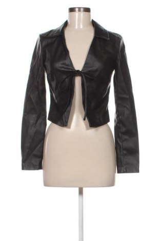 Γυναικείο δερμάτινο μπουφάν Bershka, Μέγεθος S, Χρώμα Μαύρο, Τιμή 30,99 €