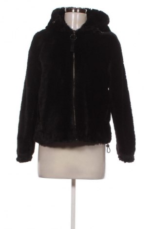 Дамско палто Bershka, Размер XS, Цвят Черен, Цена 88,00 лв.