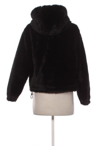 Дамско палто Bershka, Размер XS, Цвят Черен, Цена 88,00 лв.