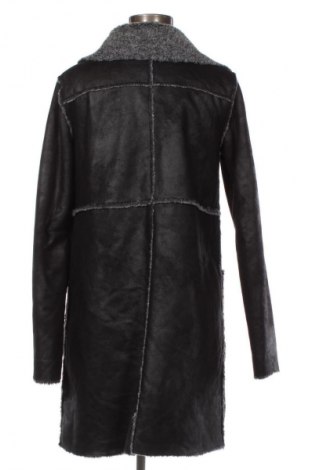Дамско палто United Colors Of Benetton, Размер L, Цвят Черен, Цена 107,99 лв.