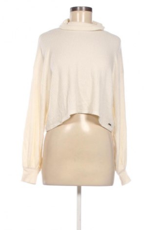 Дамско полo Hollister, Размер XS, Цвят Екрю, Цена 14,99 лв.