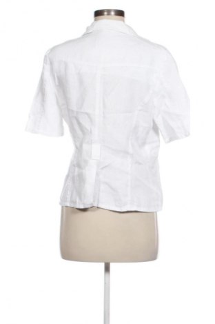 Дамско сако Yessica, Размер M, Цвят Бял, Цена 43,99 лв.