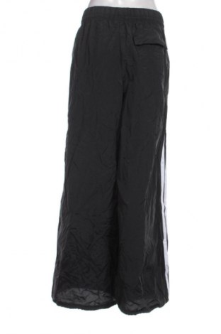 Dámské tepláky Adidas, Velikost XL, Barva Černá, Cena  1 429,00 Kč