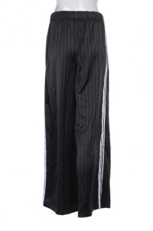 Damen Sporthose Adidas, Größe L, Farbe Mehrfarbig, Preis € 62,99