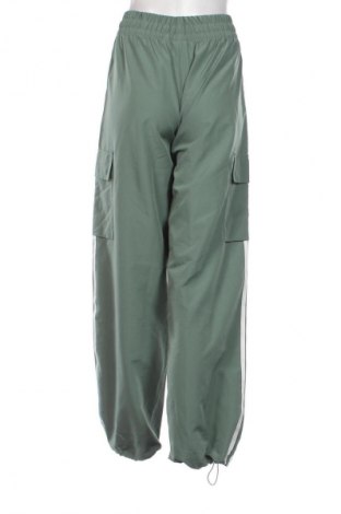 Damen Sporthose Adidas Originals, Größe M, Farbe Grün, Preis € 32,99