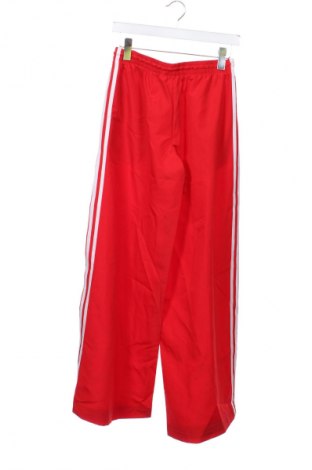 Дамско спортно долнище Adidas Originals, Размер XS, Цвят Червен, Цена 93,99 лв.
