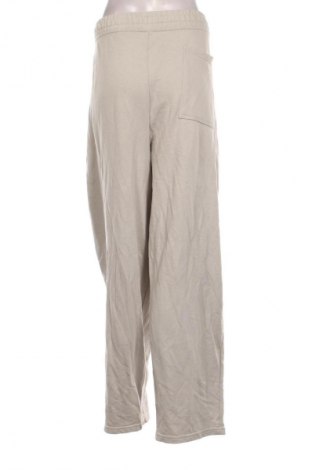 Dámske tepláky C&A, Veľkosť 3XL, Farba Béžová, Cena  13,95 €