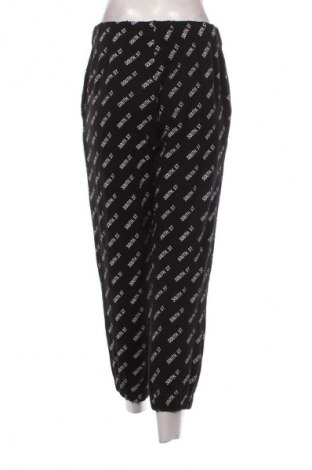 Дамско спортно долнище Unbranded, Размер M, Цвят Многоцветен, Цена 28,88 лв.