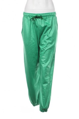 Pantaloni trening de femei Unbranded, Mărime M, Culoare Verde, Preț 56,99 Lei