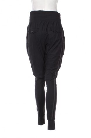 Дамско спортно долнище Unbranded, Размер XL, Цвят Многоцветен, Цена 29,00 лв.