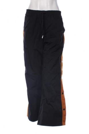 Γυναικείο αθλητικό παντελόνι Under Armour, Μέγεθος M, Χρώμα Πολύχρωμο, Τιμή 21,00 €