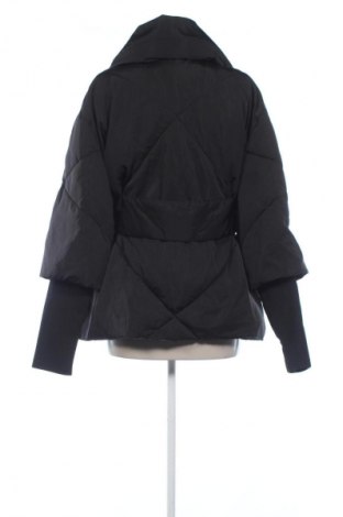 Дамско яке Armani Exchange, Размер XL, Цвят Черен, Цена 717,25 лв.