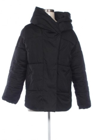 Γυναικείο μπουφάν Bershka, Μέγεθος XS, Χρώμα Μαύρο, Τιμή 24,55 €