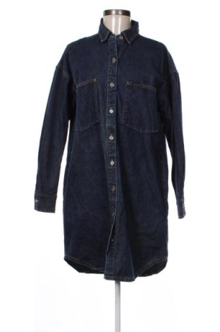 Kurtka damska Calvin Klein Jeans, Rozmiar M, Kolor Niebieski, Cena 156,32 zł