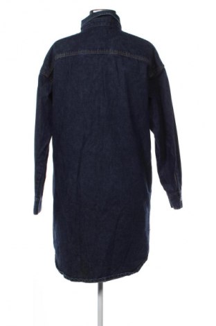 Kurtka damska Calvin Klein Jeans, Rozmiar M, Kolor Niebieski, Cena 156,32 zł