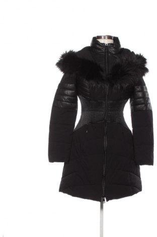 Дамско яке Guess, Размер M, Цвят Черен, Цена 219,99 лв.