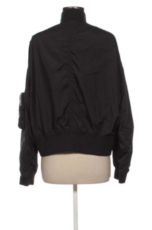 Dámská bunda  Nike, Velikost M, Barva Černá, Cena  1 499,00 Kč